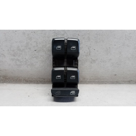 INTERRUTTORI E PULSANTI ALZAVETRI AUDI A5 Sportback 2009>2011 usato