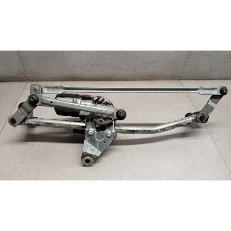 SKODA windshield wiper motor SKODA Yeti 2009>2012 used