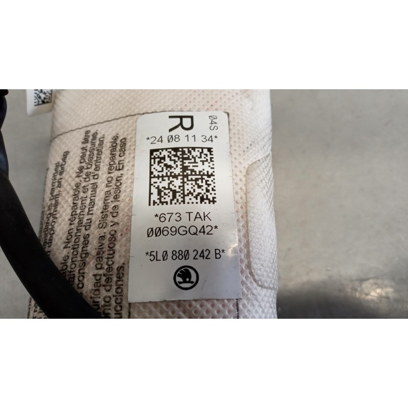 SKODA AIR BAG LATERALE DESTRO SKODA Yeti 2009>2012 usato