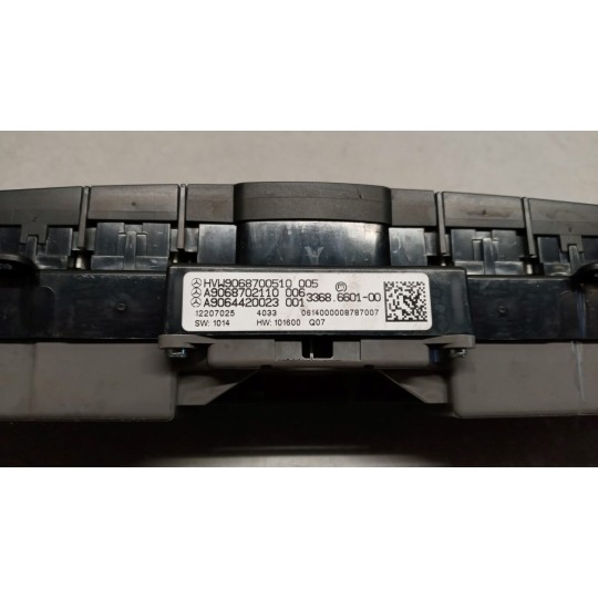 VARIOUS SWITCHES AND BUTTONS B
 VOLKSWAGEN van Crafter 2006>2016 used