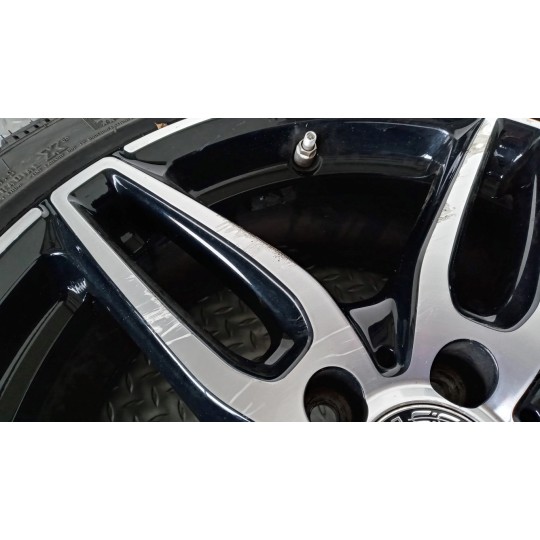 KIT 4 CERCHI IN LEGA MERCEDES-BENZ Classe CLA (C117) 2016>2019 usato