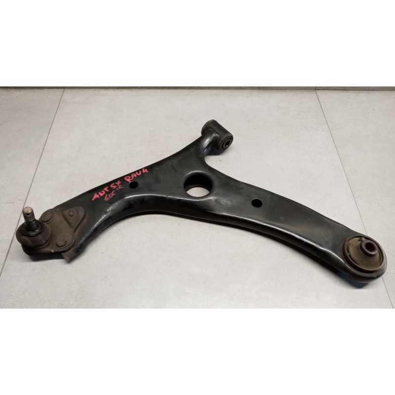 TOYOTA CONTROL ARM FRONT LOWER LEFT  TOYOTA Rav 4 2002>2006 used