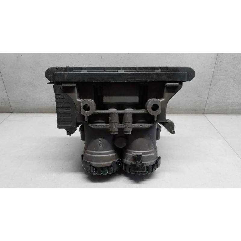 VOLVO truck VARIOUS BRAKE 1  VOLVO truck FH euro 6 used