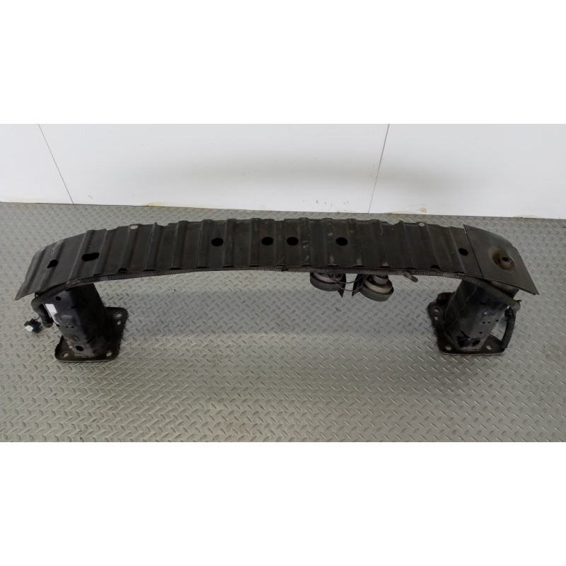 FORD TRAVERSA ANTERIORE PARAURTO FORD Focus 2005>2007 usato
