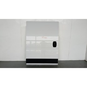 RIGHT SIDE SLIDING DOOR...