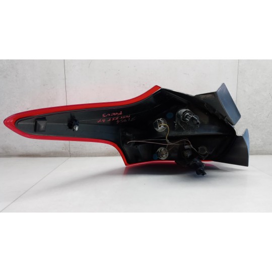 FARO POSTERIORE ESTERNO DESTRO FORD Focus 2014> usato