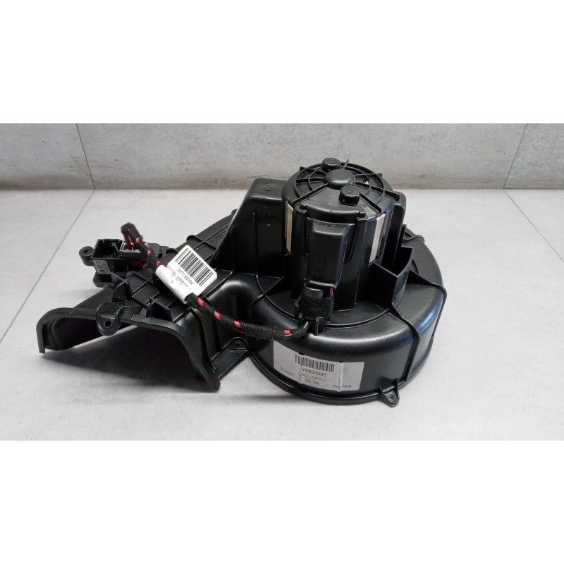 VOLVO truck MOTORINO VENTILAZIONE INTERNA VOLVO truck FH euro 6 usato