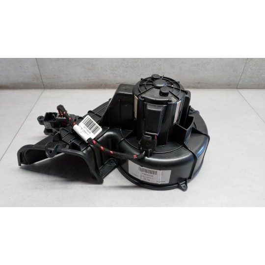 MOTORINO VENTILAZIONE INTERNA VOLVO truck FH euro 6 usato