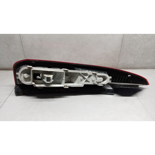 FARO POSTERIORE ESTERNO DESTRO FORD Fusion 2002>2006 usato