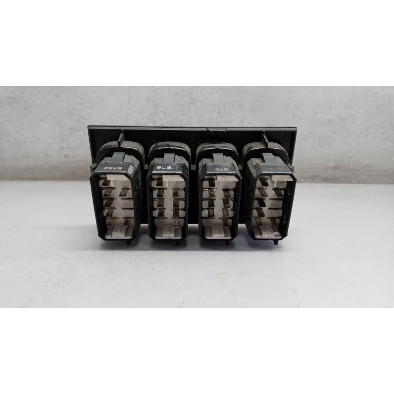 SCANIA INTERRUTTORI E PULSANTI ABITACOLO SCANIA Serie R 2005> usato