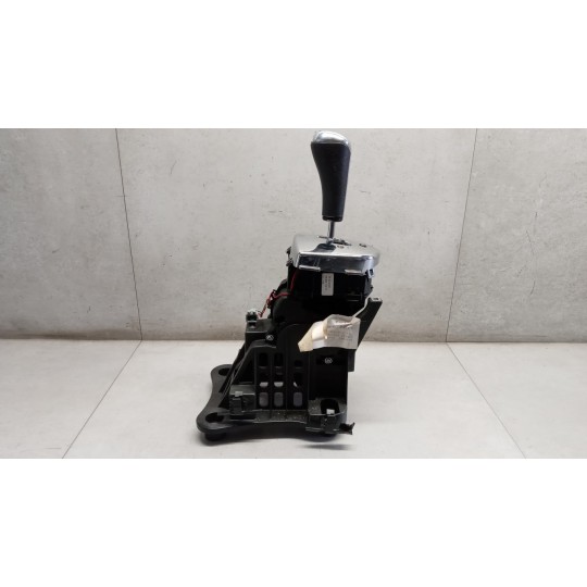 LEVER PEUGEOT 308 2007>2011 used