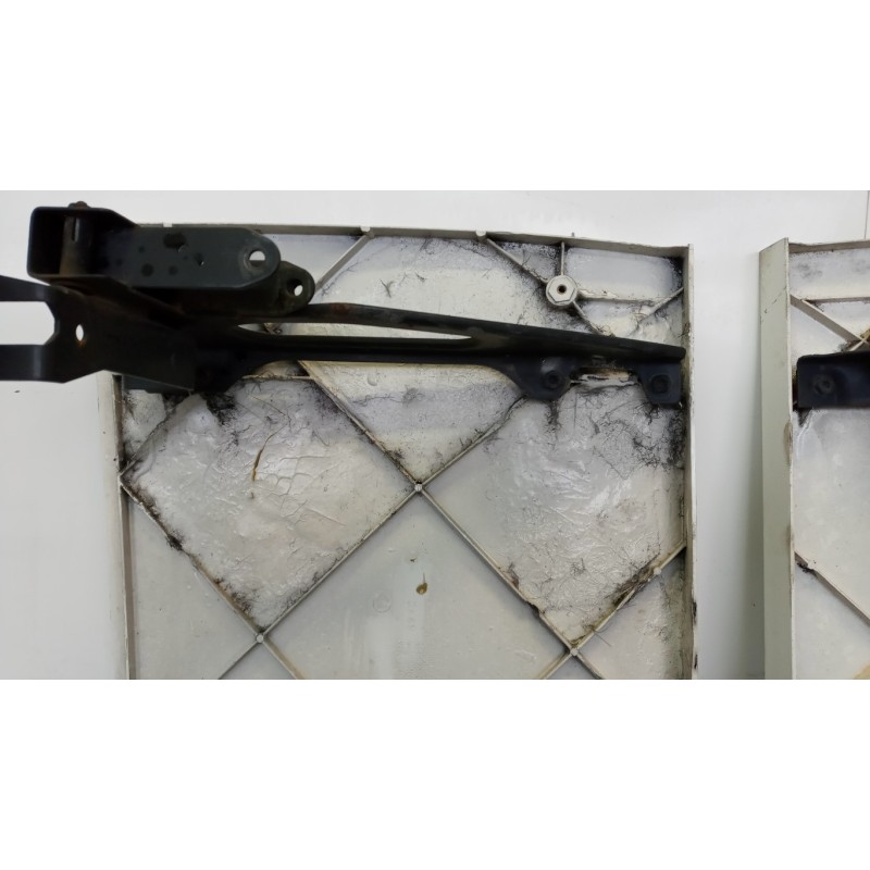 SCANIA SPOILER SOPRA CABINA SCANIA Serie R 2005> usato