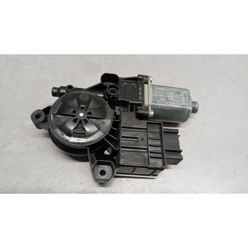 VOLKSWAGEN ALZA VETRI ANTERIORI DESTRO VOLKSWAGEN Polo 2017>2021 usato