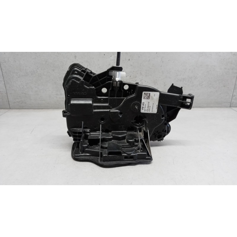 VOLKSWAGEN SERRATURA SCROCCO VOLKSWAGEN Polo 2017>2021 usato