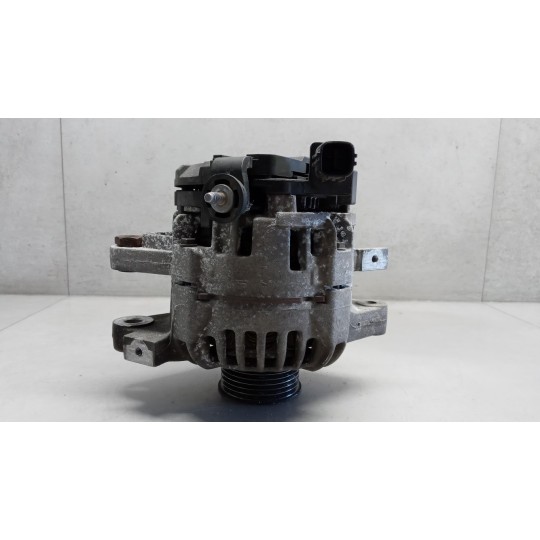 ALTERNATORE TOYOTA Yaris 2005>2008 usato