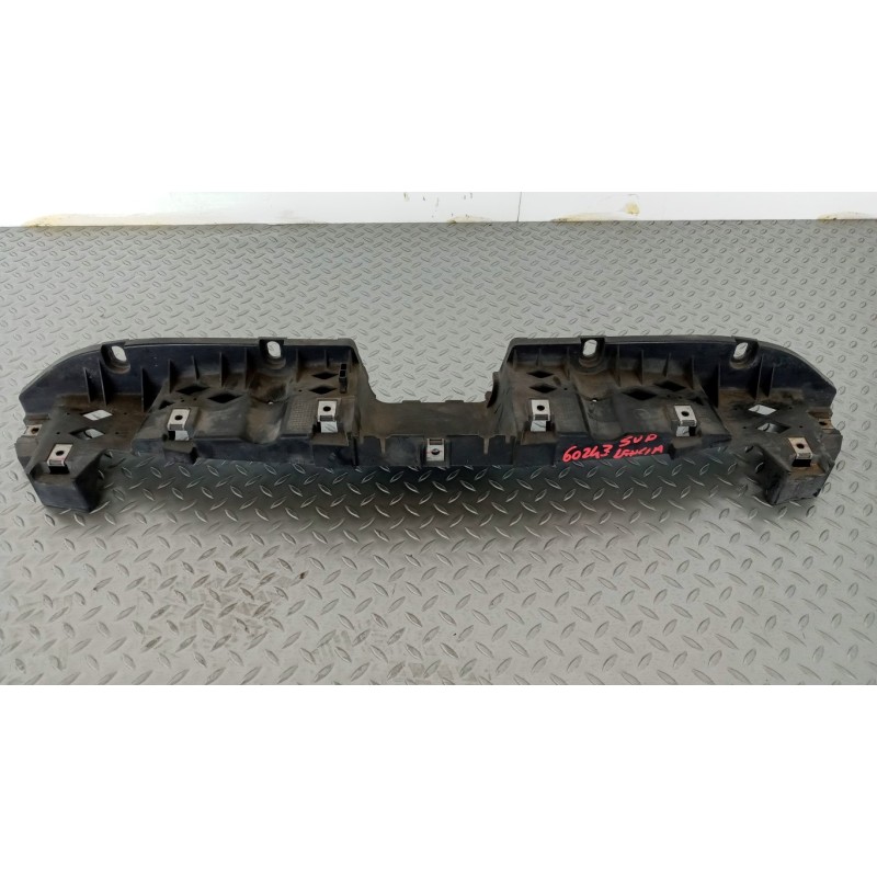 LANCIA RIVESTIMENTO SUPERIORE ANTERIORE LANCIA Delta 2008>2012 usato