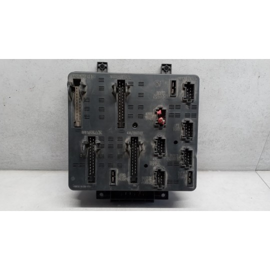 SCATOLA FUSIBILI RENAULT truck Midlum usato