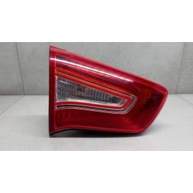 LEFT REAR LIGHT ON BACK KIA...