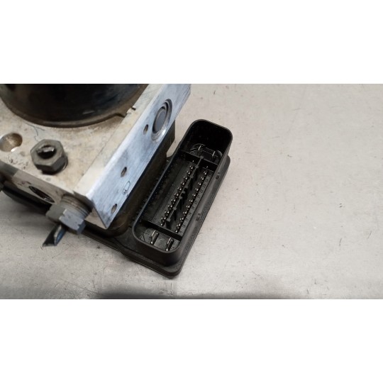GRUPPO ABS FORD Fiesta 2008>2013 usato