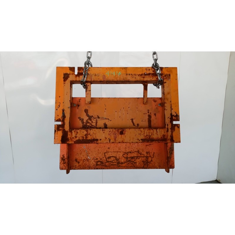 UNIMOG TRAVERSA ANTERIORE UNIMOG Ux 100 usato