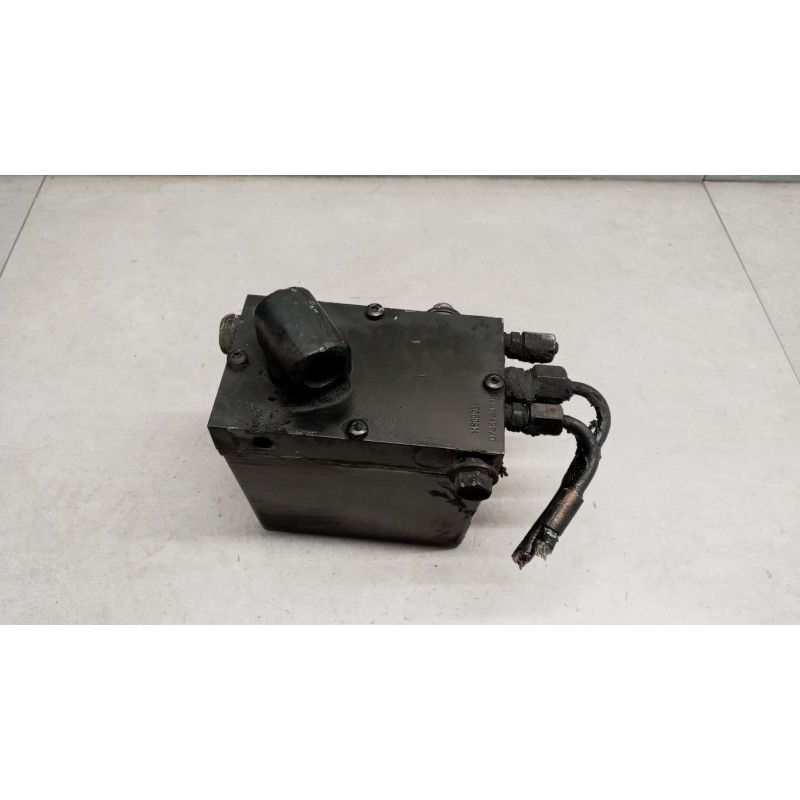 DAF POMPA IDR ALZACABINA DAF XF105 usato