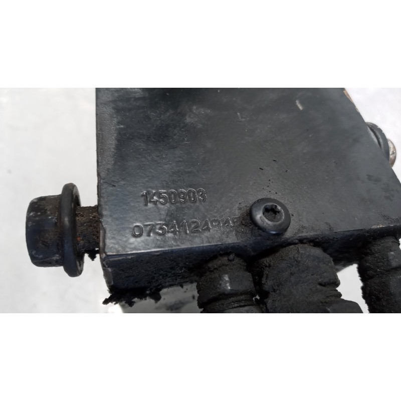 DAF POMPA IDR ALZACABINA DAF XF105 usato