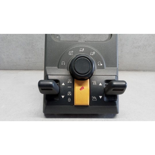 INTERRUTTORI E PULSANTI ABITACOLO LAND ROVER Discovery 2004>2009 usato