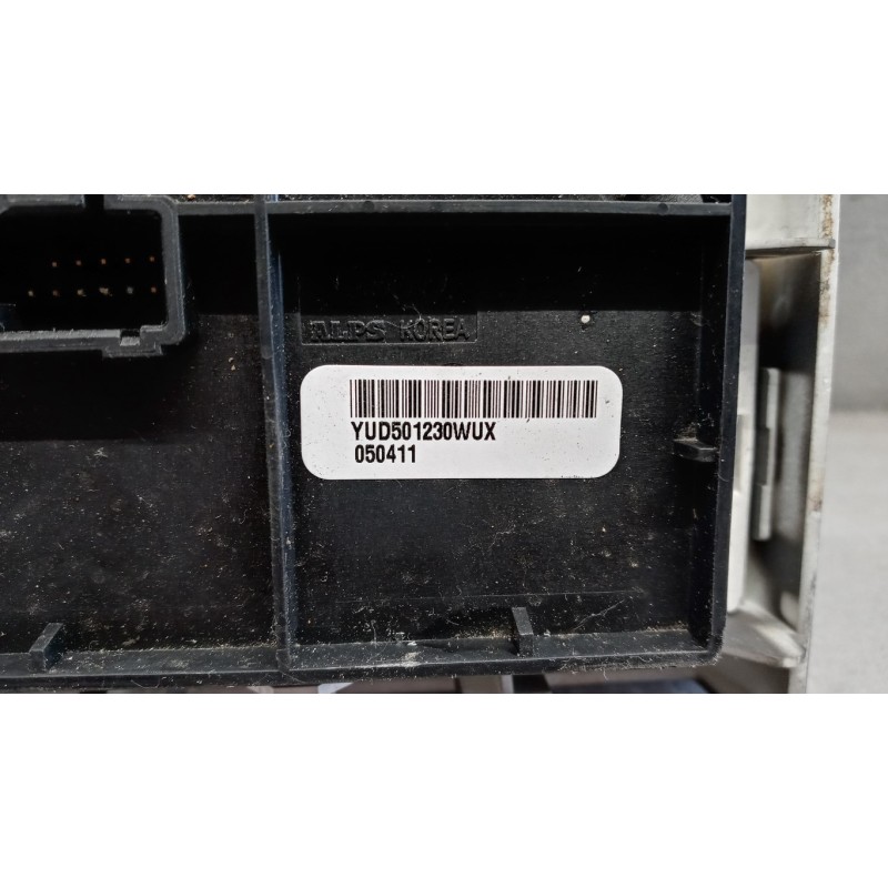 LAND ROVER INTERRUTTORI E PULSANTI ABITACOLO LAND ROVER Discovery  2004>2009 usato