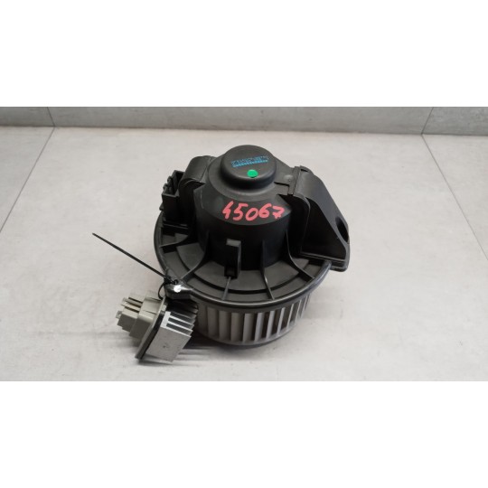 MOTORINO VENTILAZIONE INTERNA LAND ROVER Discovery  2004>2009 usato