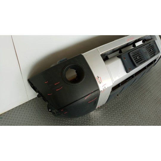 PARAURTI ANTERIORE LAND ROVER Discovery  2004>2009 usato