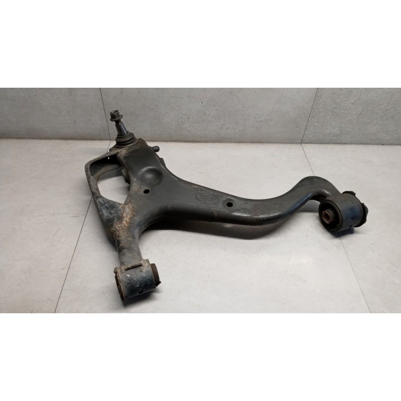 LAND ROVER CONTROL ARM FRONT LOWER LEFT  LAND ROVER Discovery  2004>2009 used