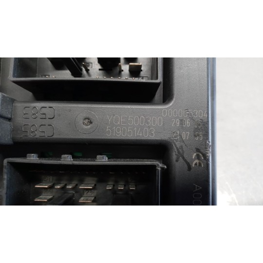 FUSE BOX LAND ROVER Discovery 2004>2009 used