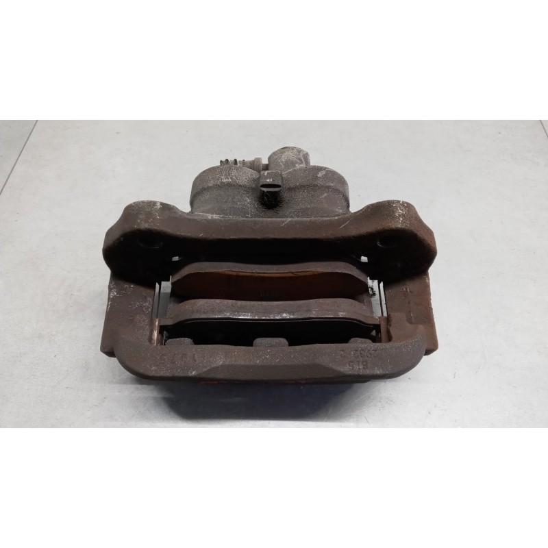 LAND ROVER PINZA ANTERIORE DESTRA LAND ROVER Discovery 2004>2009 usato