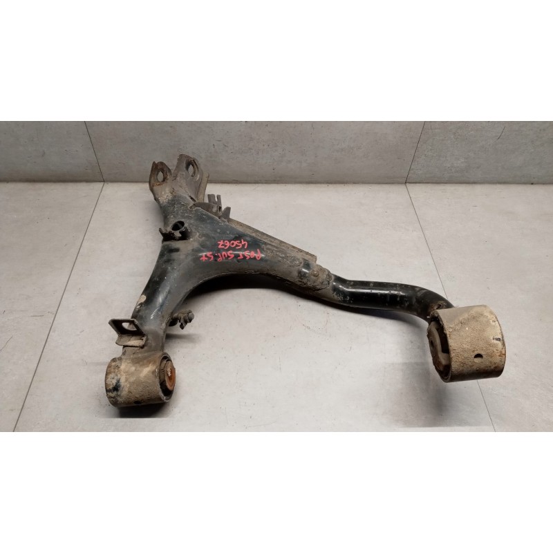 LAND ROVER REAR UPPER LEFT SWING ARM LAND ROVER Discovery  2004>2009 used