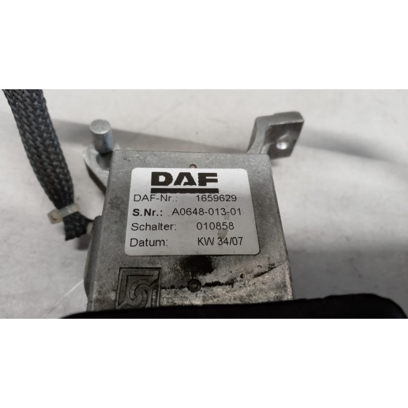 DAF INTERRUTTORI E PULSANTI DEVIO DAF XF105 usato