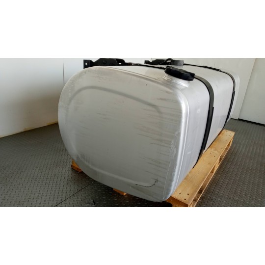 SERBATOIO CARBURANTE RENAULT truck T 2014> usato