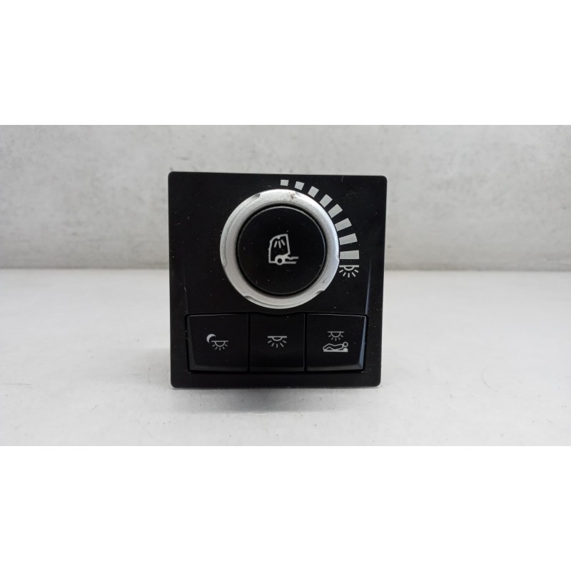 RENAULT truck INTERRUTTORI E PULSANTI ABITACOLO RENAULT truck T 2014> usato