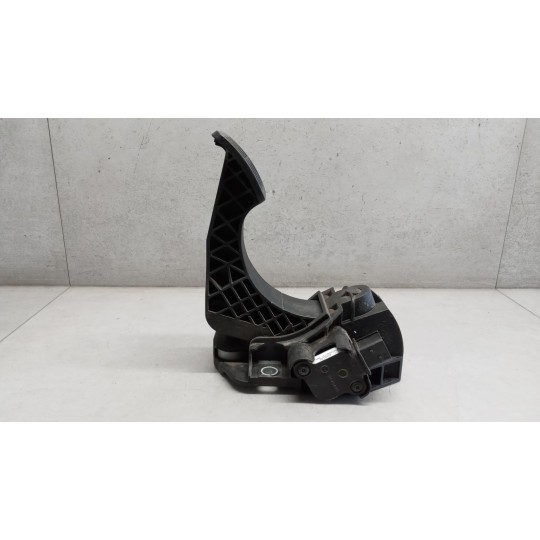 ELETRONIC THROTTLE PEDAL  RENAULT truck T 2014> used