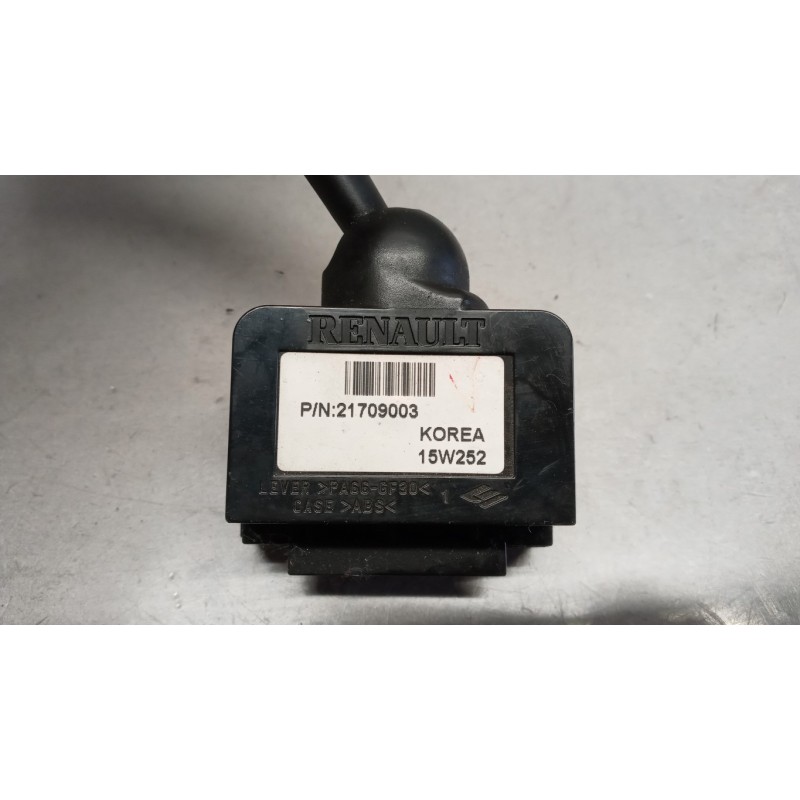 RENAULT truck VARIOUS SWITCHES AND BUTTONS C  RENAULT truck T 2014> used