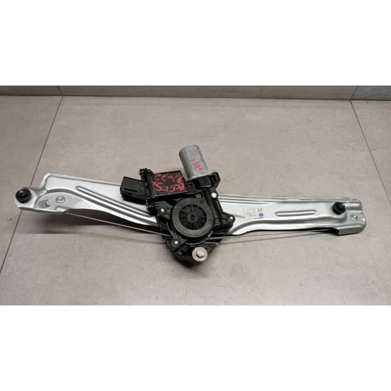 OPEL ALZA VETRI POSTERIORI SINISTRO OPEL Insignia 2017> usato