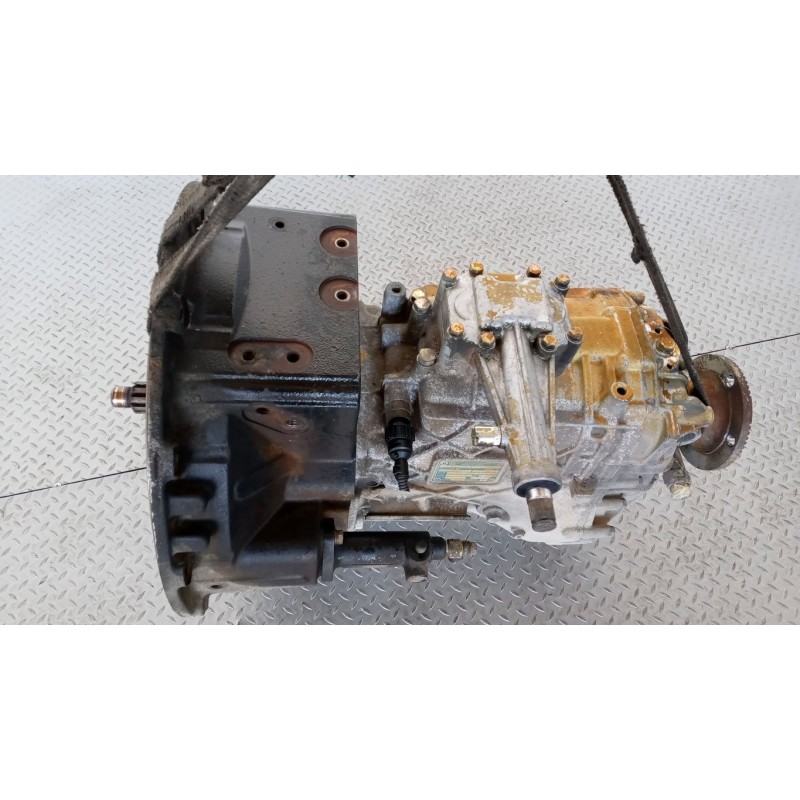 NISSAN truck CAMBIO NISSAN truck Atleon usato