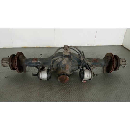 ASSALE POSTERIORE NISSAN truck Atleon usato