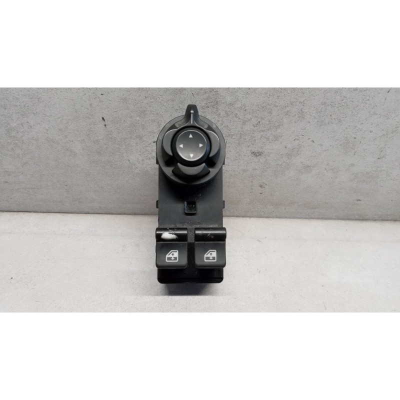 ALFA ROMEO INTERRUTTORI E PULSANTI ALZAVETRI ALFA ROMEO Mito 2008>2011 usato