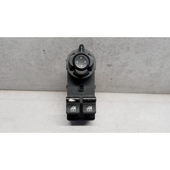 INTERRUTTORI E PULSANTI ALZAVETRI ALFA ROMEO Mito 2008>2011 usato