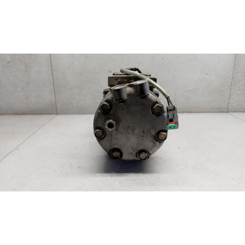 SCANIA AIR CONDITIONER COMPRESSOR SCANIA Serie R 2005> used