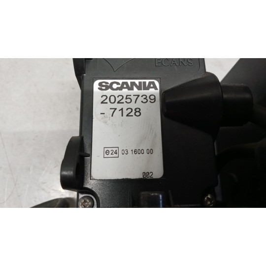 STACCABATTERIA SCANIA Serie R 2005> used