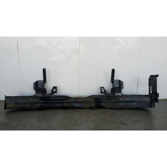 TRAVERSA ANTERIORE PARAURTO SCANIA Serie R 2005> usato