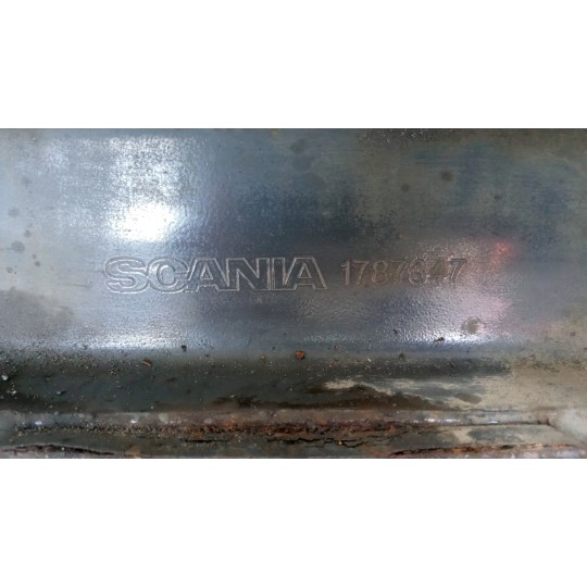 TRAVERSA ANTERIORE PARAURTO SCANIA Serie R 2005> usato