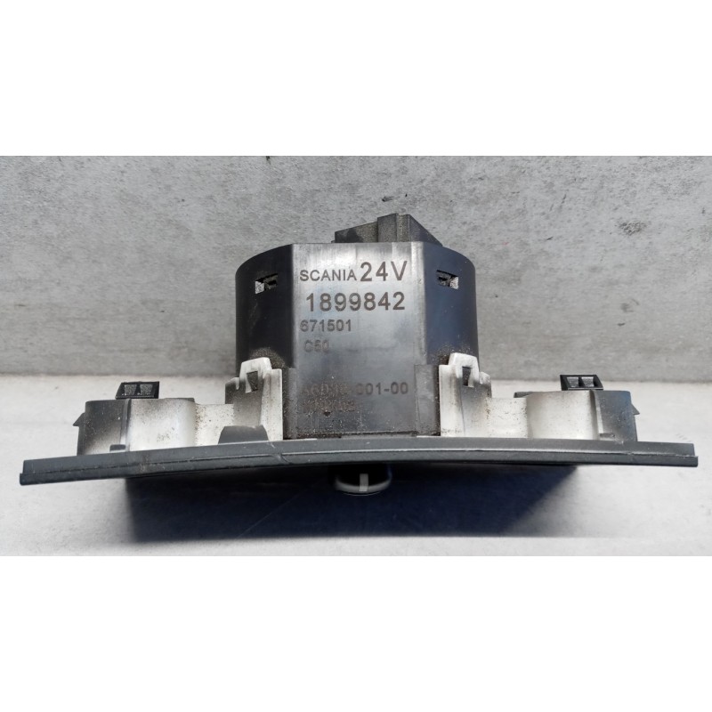 SCANIA INTERRUTTORI E PULSANTI ABITACOLO SCANIA Serie R 2005> usato