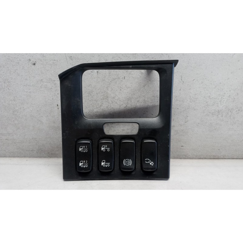 SCANIA INTERRUTTORI E PULSANTI ABITACOLO SCANIA Serie R 2005> usato